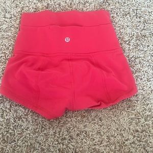 Hot pink lulu lemon spanks